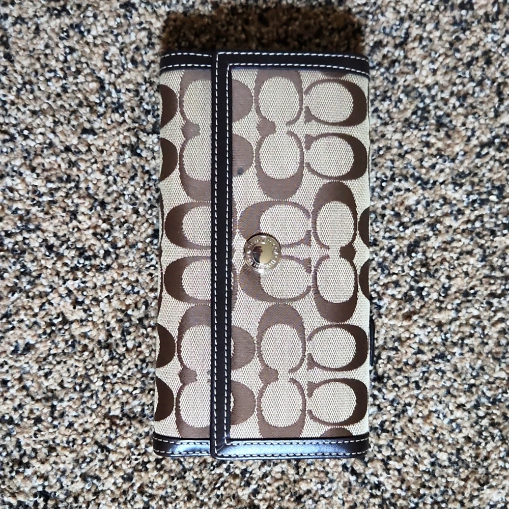 Coach tri fold wallet